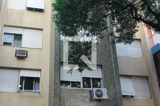 Fachada  de kitnet/studio para alugar com 1 quarto, 33m² em Centro Histórico, Porto Alegre