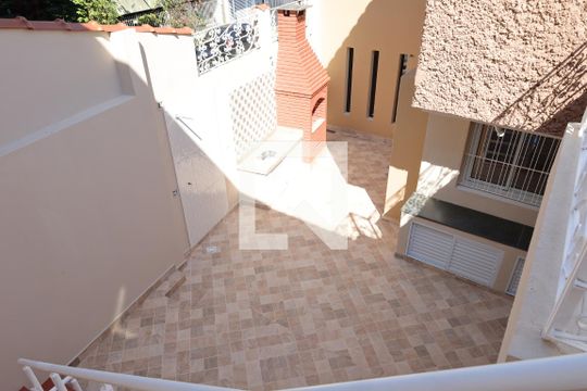 Área Externa de casa à venda com 3 quartos, 190m² em Jardim Belgica, São Paulo