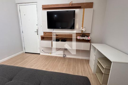 Sala de apartamento à venda com 2 quartos, 64m² em Vila Joaquim Inacio, Campinas