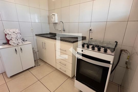 Cozinha de apartamento à venda com 2 quartos, 64m² em Vila Joaquim Inacio, Campinas