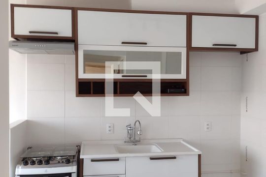 Cozinha de apartamento para alugar com 2 quartos, 33m² em Sacomã, São Paulo
