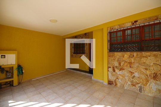 Garagem de casa à venda com 3 quartos, 146m² em Conjunto Habitacional Trevo, São Bernardo do Campo