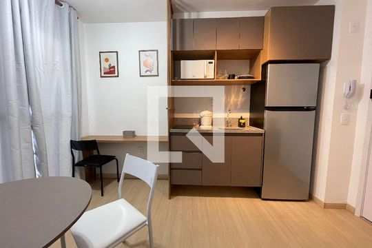 Apartamento para alugar com 1 quarto, 24m² em Vila Butantã, São Paulo