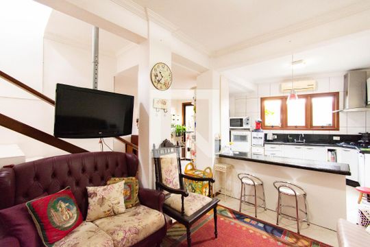 Sala de casa de condomínio à venda com 2 quartos, 86m² em Nossa Senhora das Gracas, Canoas