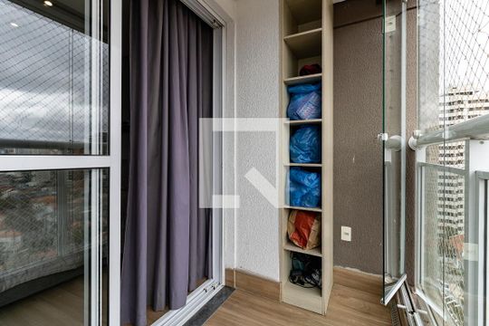 Varanda de apartamento para alugar com 1 quarto, 33m² em Aclimação, São Paulo