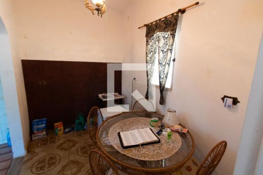 Banheiro Suíte 2  de casa de condomínio à venda com 2 quartos, 348m² em Parque Xangrilá, Campinas