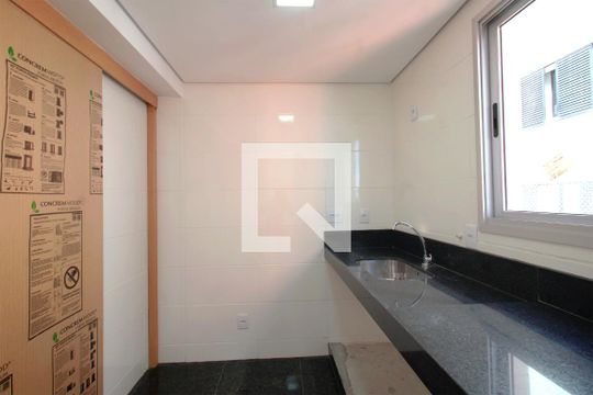 Cozinha de apartamento à venda com 2 quartos, 65m² em Cruzeiro , Belo Horizonte