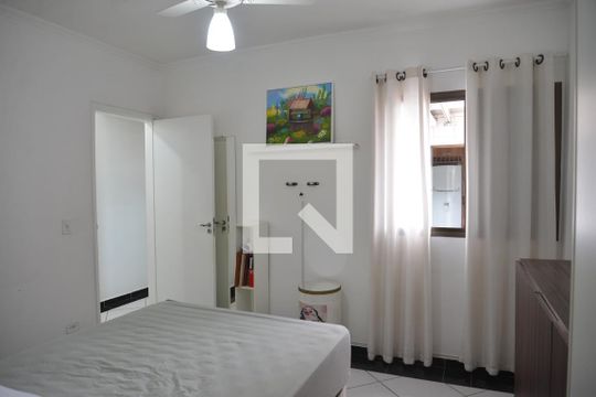 Suíte 1 de apartamento para alugar com 2 quartos, 77m² em Utinga, Santo André