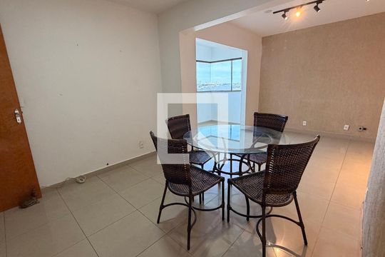 Sala de Jantar de apartamento para alugar com 4 quartos, 90m² em Jardim América, Goiânia