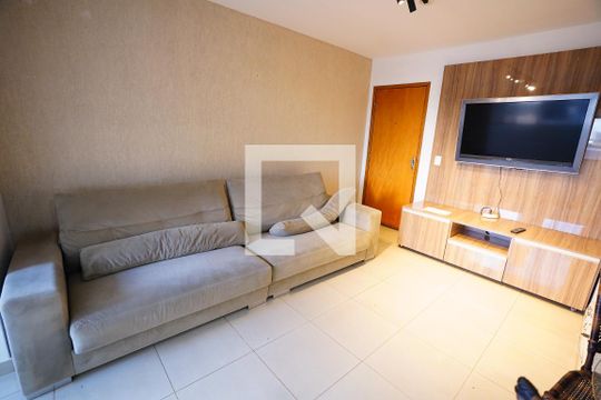 Sala de apartamento para alugar com 3 quartos, 90m² em Jardim América, Goiânia