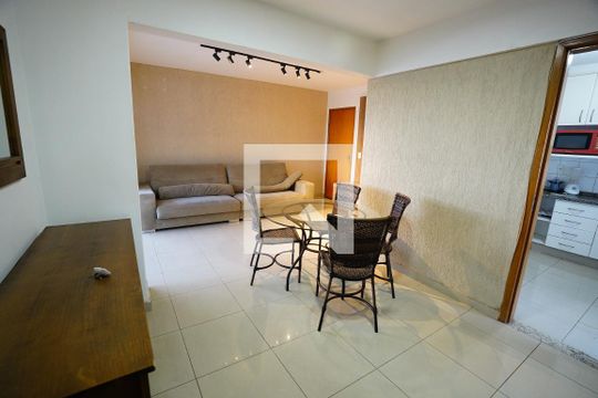 Sala de apartamento para alugar com 3 quartos, 90m² em Jardim América, Goiânia