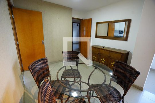 Sala de apartamento para alugar com 3 quartos, 90m² em Jardim América, Goiânia
