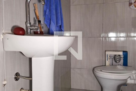 Lavabo de casa para alugar com 4 quartos, 360m² em Cafubá, Niterói