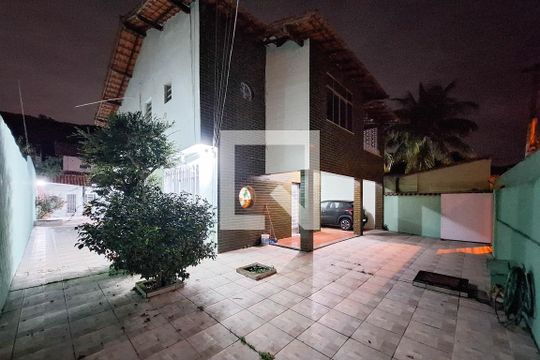 Quintal de casa para alugar com 4 quartos, 360m² em Cafubá, Niterói
