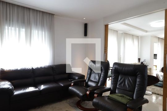 Sala de TV de apartamento à venda com 3 quartos, 180m² em Panamby, São Paulo