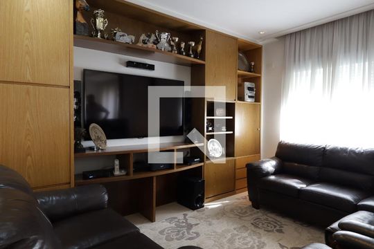 Sala de TV de apartamento à venda com 3 quartos, 180m² em Panamby, São Paulo