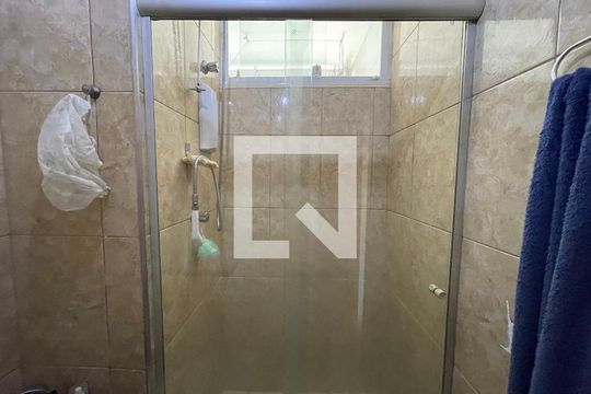 Banheiro de apartamento à venda com 2 quartos, 46m² em Jaguaré, São Paulo