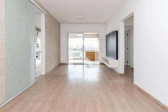 Apartamento à venda com 2 quartos, 73m² em Vila Cordeiro, São Paulo