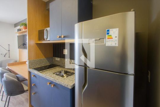 Cozinha de kitnet/studio à venda com 1 quarto, 26m² em Santo Amaro, São Paulo
