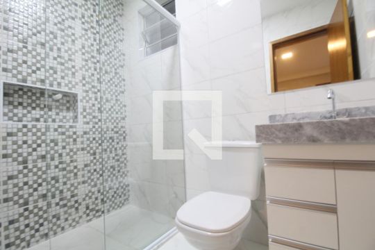 Banheiro de apartamento para alugar com 1 quarto, 30m² em Parque Reboucas, São Paulo