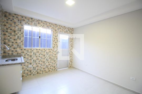 Cozinha de apartamento para alugar com 1 quarto, 30m² em Parque Reboucas, São Paulo