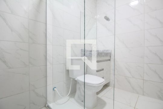 Banheiro de apartamento para alugar com 1 quarto, 30m² em Parque Reboucas, São Paulo