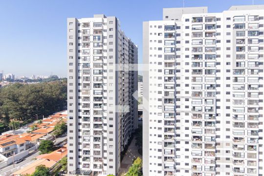 Vista de apartamento à venda com 2 quartos, 70m² em Continental, Osasco