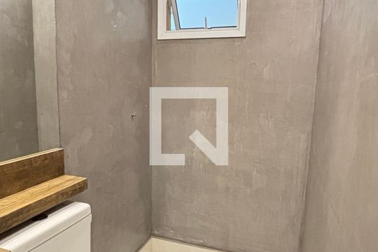 Banheiro de apartamento à venda com 2 quartos, 55m² em Parque Novo Oratório, Santo André