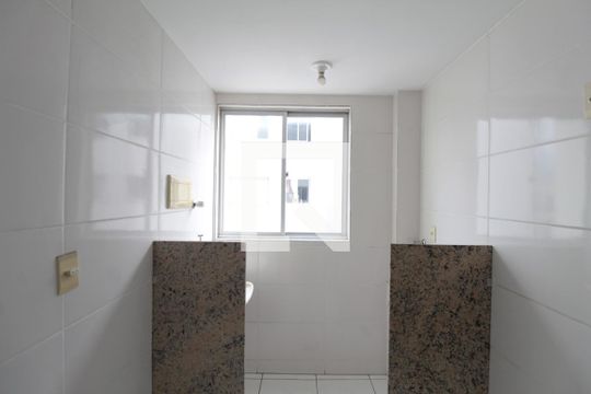Cozinha  de apartamento para alugar com 2 quartos, 45m² em Maria Helena, Belo Horizonte