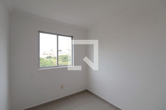 Quarto 1 de apartamento para alugar com 2 quartos, 45m² em Maria Helena, Belo Horizonte