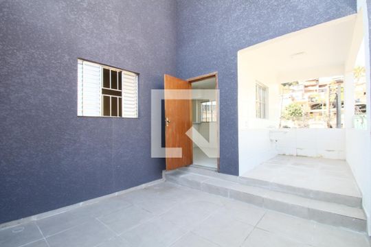 Quintal de apartamento para alugar com 2 quartos, 70m² em Parque Reboucas, São Paulo
