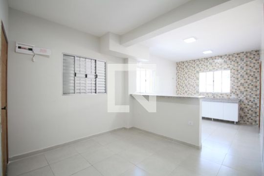 Apartamento para alugar com 2 quartos, 70m² em Parque Reboucas, São Paulo