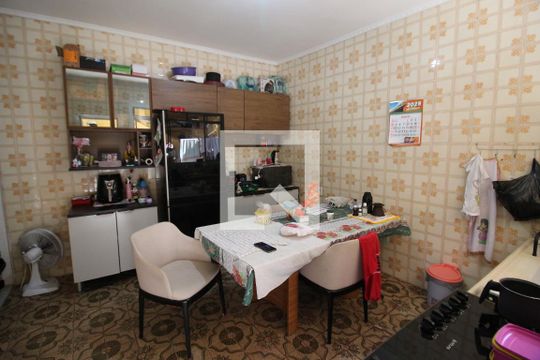 Cozinha 2 de casa à venda com 4 quartos, 294m² em Bandeiras, Osasco