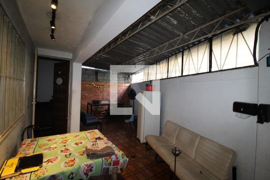 Garagem de casa à venda com 3 quartos, 280m² em Santana, São Paulo