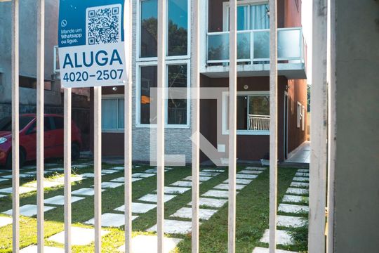Fachada de casa de condomínio para alugar com 2 quartos, 52m² em Jardim do Engenho, Cotia