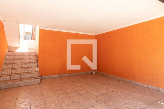 Garagem de casa à venda com 3 quartos, 100m² em Jardim Eliane, São Paulo