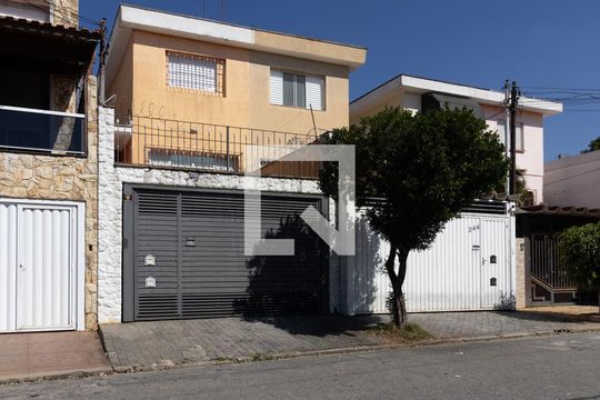 Fachada de casa à venda com 3 quartos, 100m² em Jardim Eliane, São Paulo