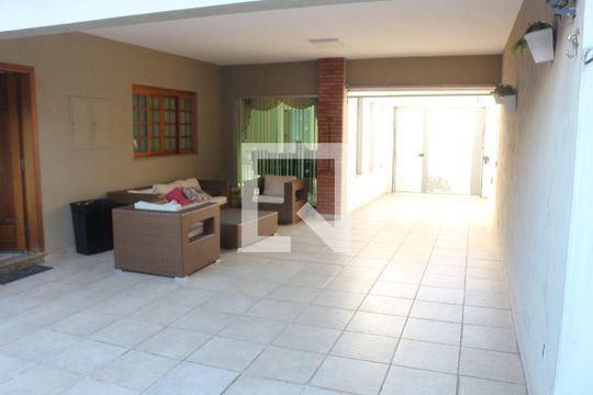 Área comum de casa à venda com 3 quartos, 423m² em Jardim Sao Caetano, São Caetano do Sul