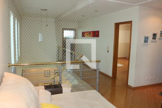 Sala de TV de casa à venda com 3 quartos, 423m² em Jardim Sao Caetano, São Caetano do Sul
