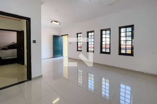 Sala de casa à venda com 4 quartos, 300m² em Jardim do Mar, São Bernardo do Campo