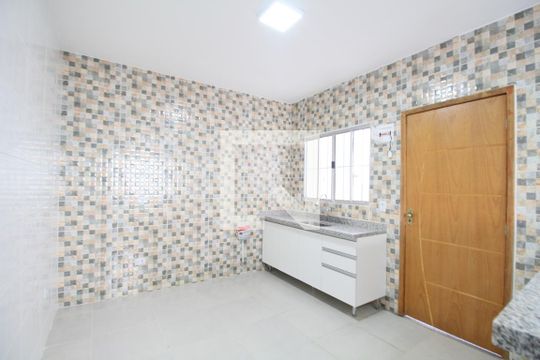 Cozinha de apartamento para alugar com 2 quartos, 42m² em Parque Reboucas, São Paulo
