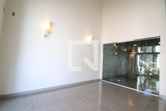 Sala 1 de casa para alugar com 5 quartos, 404m² em Tibery, Uberlândia