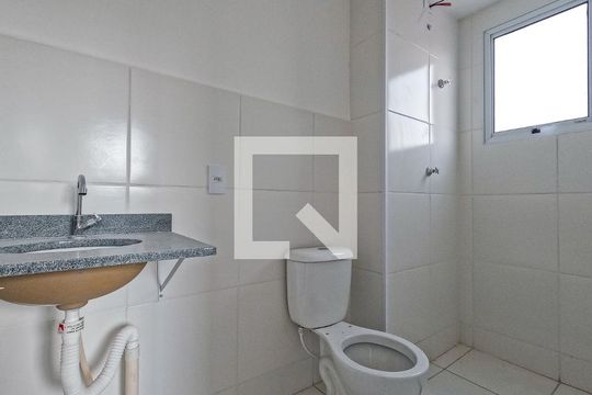 Banheiro de apartamento para alugar com 1 quarto, 34m² em Freguesia do Ó, São Paulo