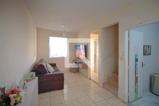 Sala de casa à venda com 4 quartos, 139m² em Santa Maria, Belo Horizonte