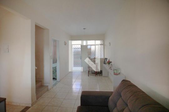 Sala de casa à venda com 4 quartos, 139m² em Santa Maria, Belo Horizonte