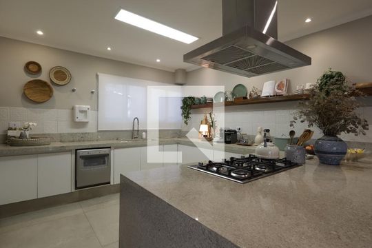Cozinha de casa à venda com 3 quartos, 351m² em Jardim Lar Sao Paulo, São Paulo