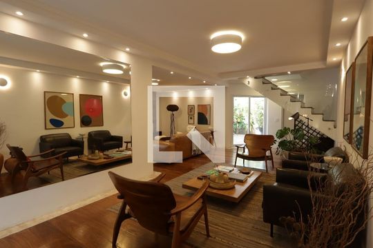 Sala de casa à venda com 3 quartos, 351m² em Jardim Lar Sao Paulo, São Paulo