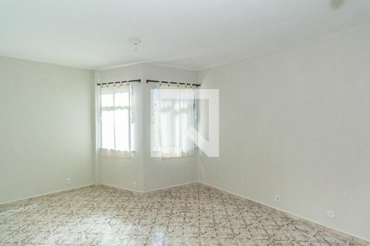 Sala de casa para alugar com 3 quartos, 300m² em Vila Valqueire, Rio de Janeiro