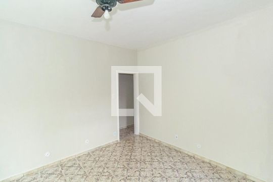 Casa para alugar com 3 quartos, 300m² em Vila Valqueire, Rio de Janeiro