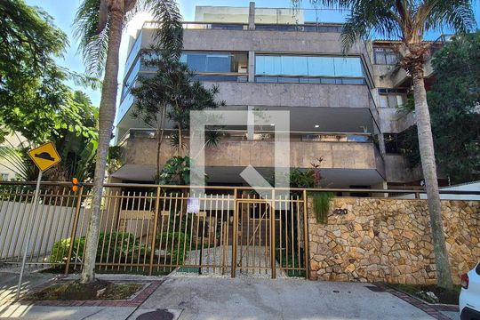 Fachada de apartamento para alugar com 2 quartos, 103m² em Recreio dos Bandeirantes, Rio de Janeiro